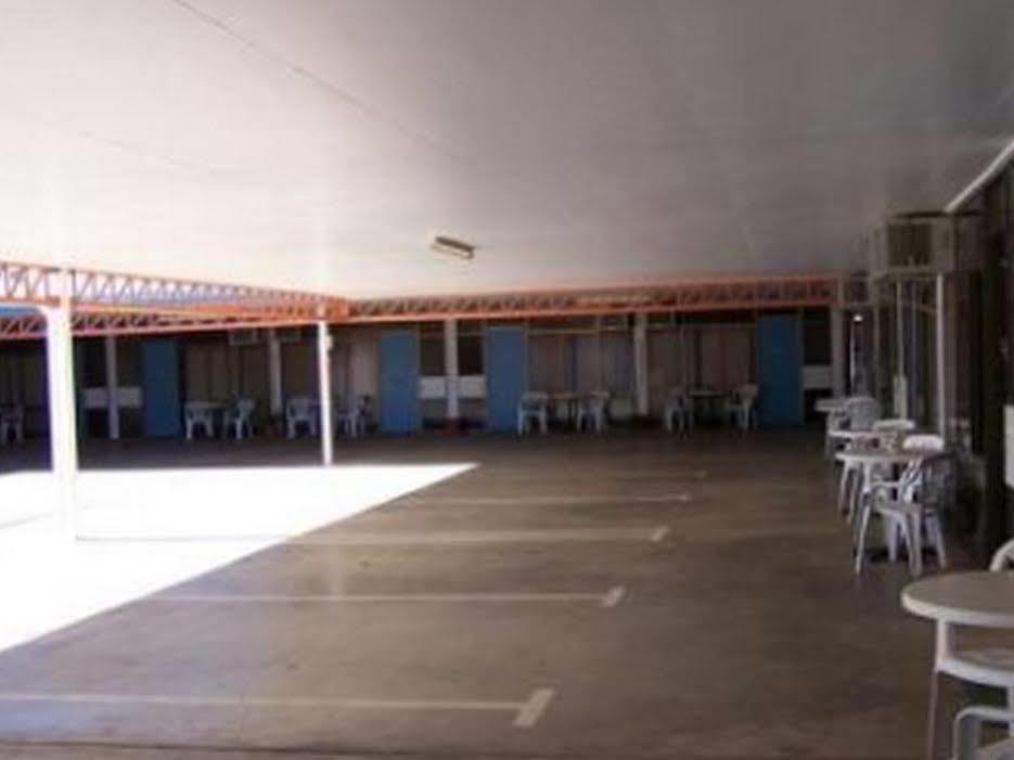 Abajaz Motel-Central-King Bed-Shaded Parking Лонгрийч Екстериор снимка