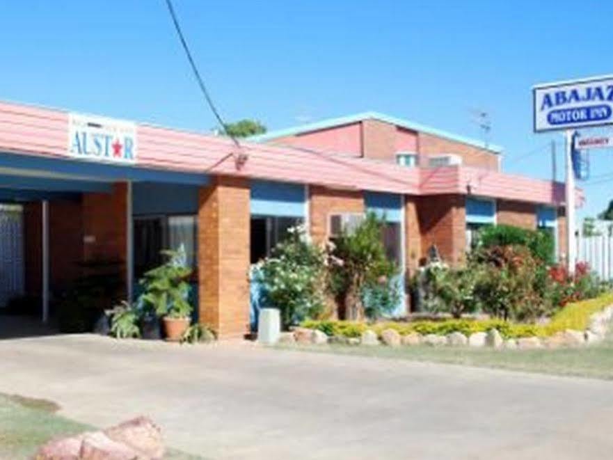 Abajaz Motel-Central-King Bed-Shaded Parking Лонгрийч Екстериор снимка